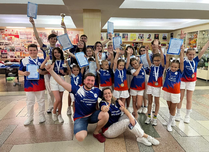 私立初中“外交官”