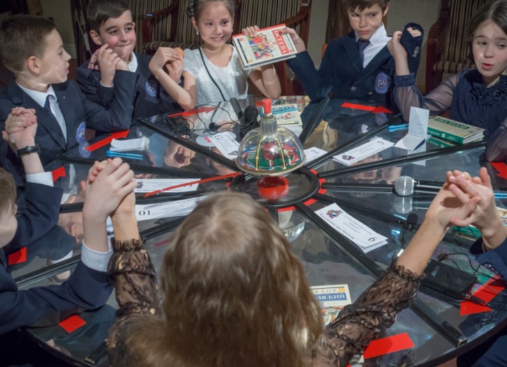 私立学校《外交官》 