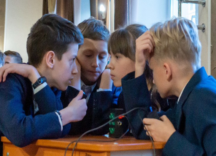 私立初中“外交官”